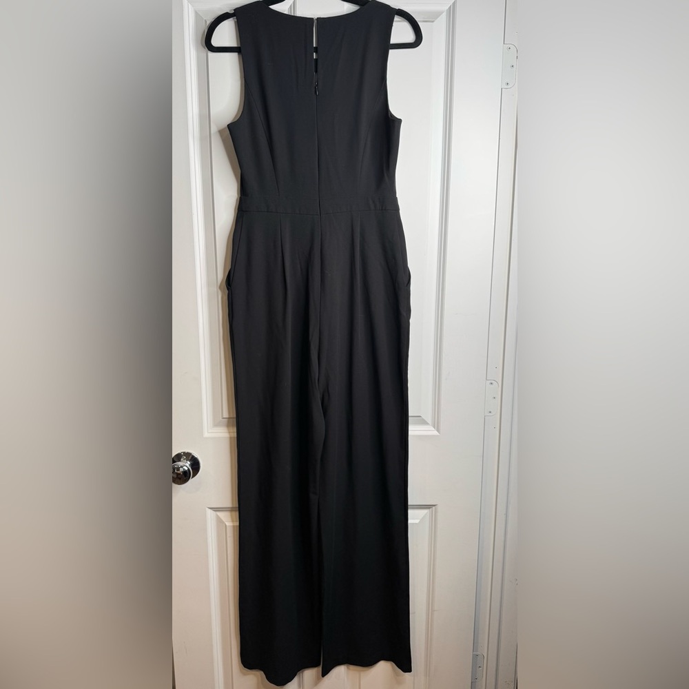 BCBGMaxAzria - Black Sleeveless Keyhole Jumpsuit - Size: 4 - Picture 5 of 5